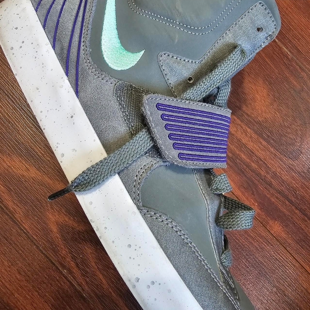 Nike Gray and Purple Sky Steppers